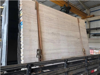 Travertino Espanhol Bruto Classic Beige Travertine Slabs