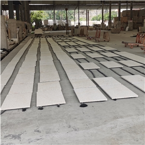 Wholesale Rusty Yellow Granite Tiles Customized Cut To Size