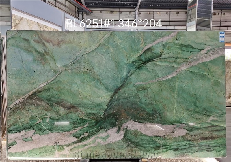 Luxury Stone Emerald Crystal Quartzite Slabs