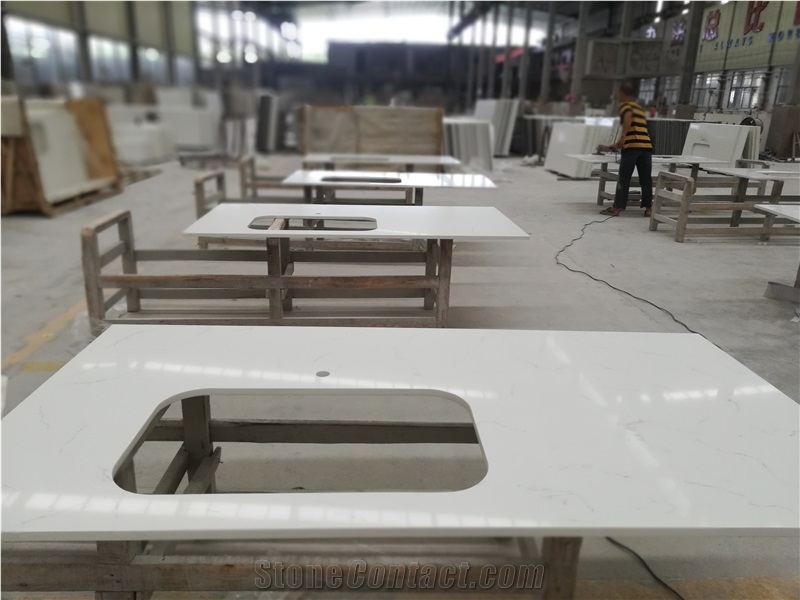 White Quartz Kitchen Top