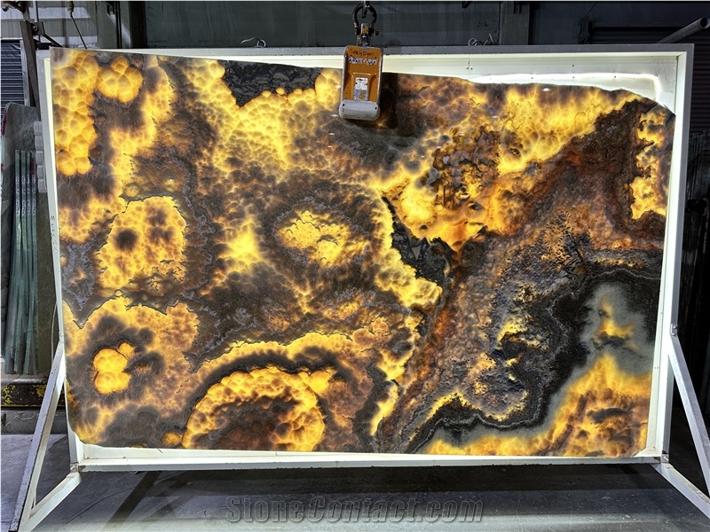 Turkish Cappuccino Onyx Slab & Tiles