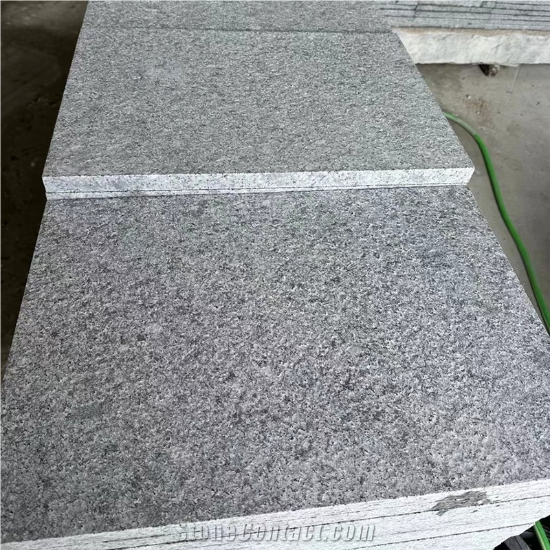 G623 Chinese Grey Granite Flamed Tiles Flooring