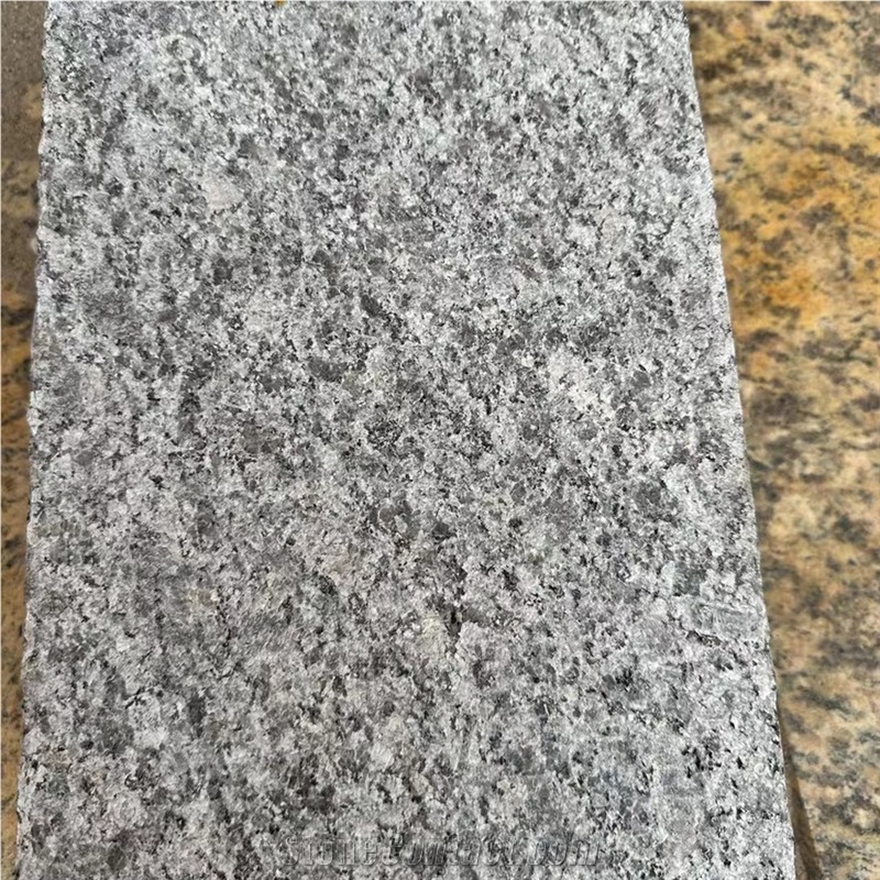 G623 Chinese Grey Granite Flamed Tiles Flooring
