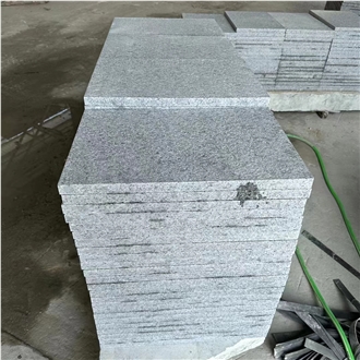 G623 Chinese Grey Granite Flamed Tiles Flooring