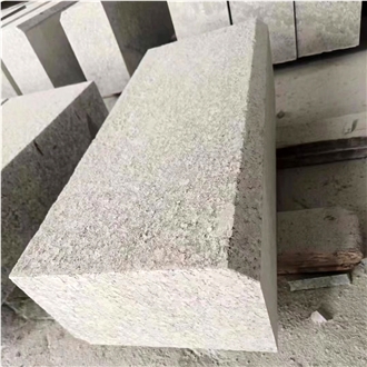 G623 Chinese Grey Granite Surface Flamed Urban Kerbstone