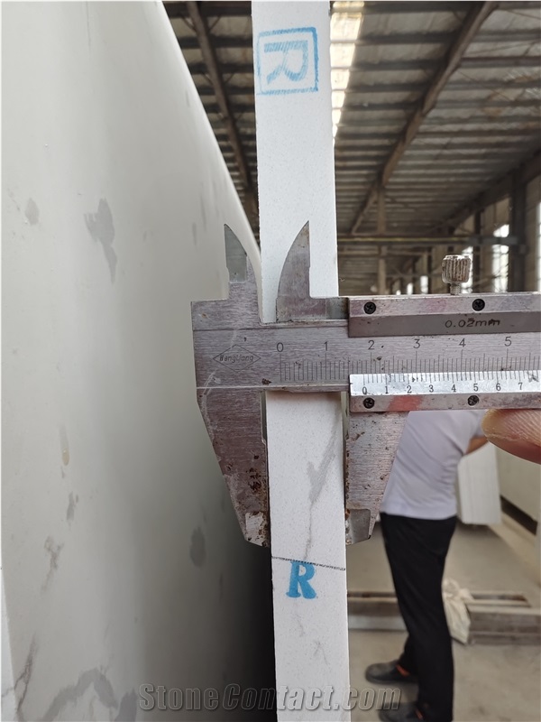 Hot Sale White Calacatta Quartz Slabs