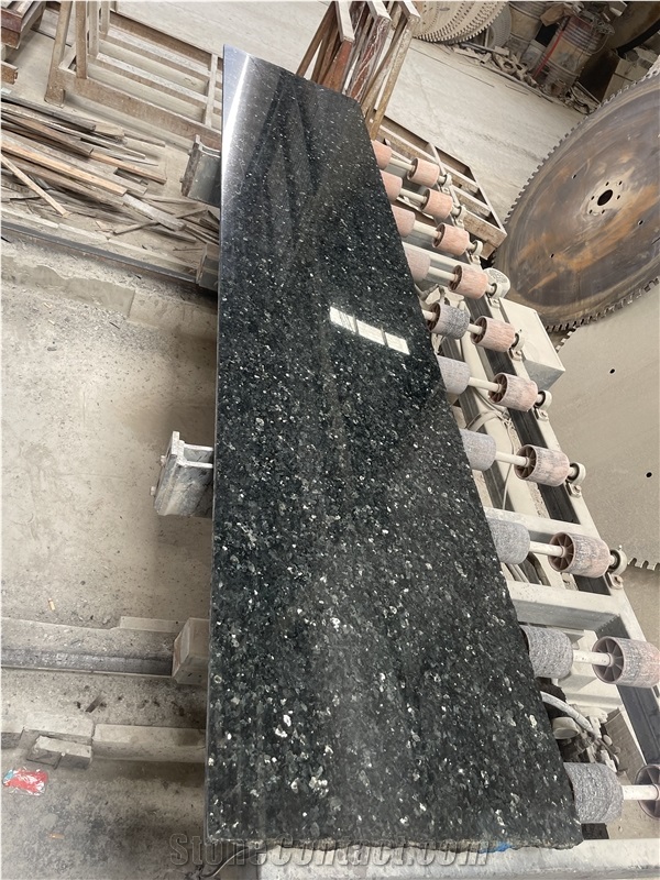 [HOT] New Emerald Pearl Slabs & Tile