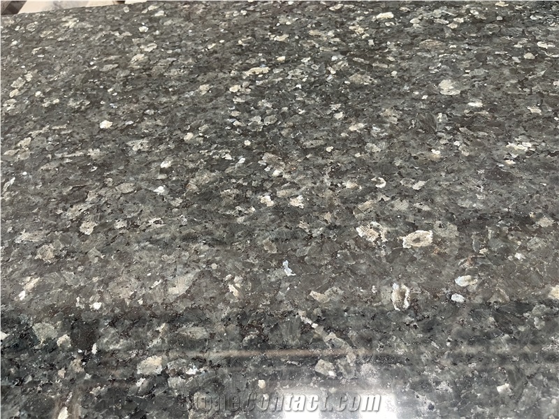 [HOT] New Emerald Pearl Slabs & Tile