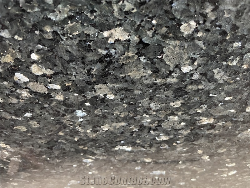 [HOT] New Emerald Pearl Slabs & Tile