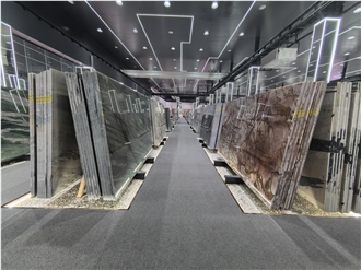 Polished Berillo Quartzite Slabs