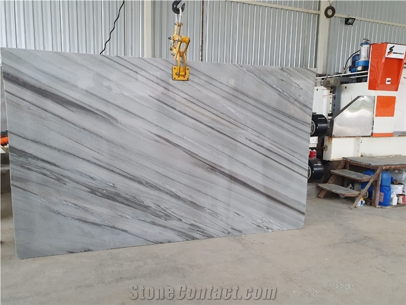 Bruno White Marble Slab Pattern