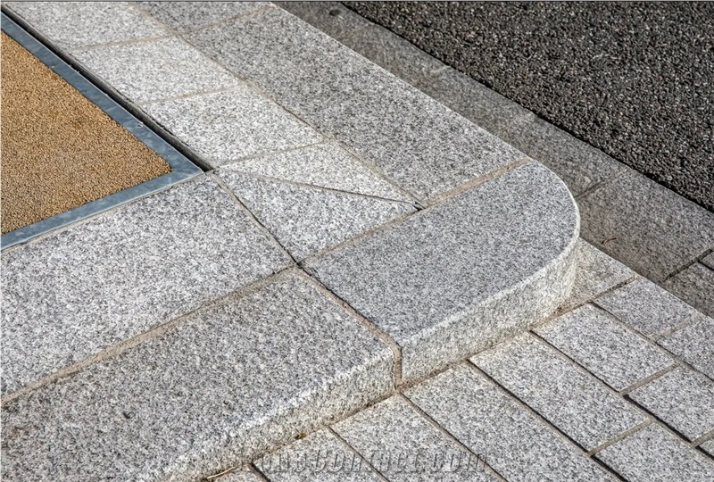 Tarn Gros Grain Granite Paving Project In Toulouse (FR)
