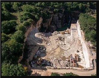 Rose De La Clarte Granite Quarry