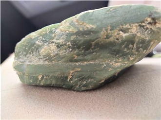Nephrite Precious Natural Stones