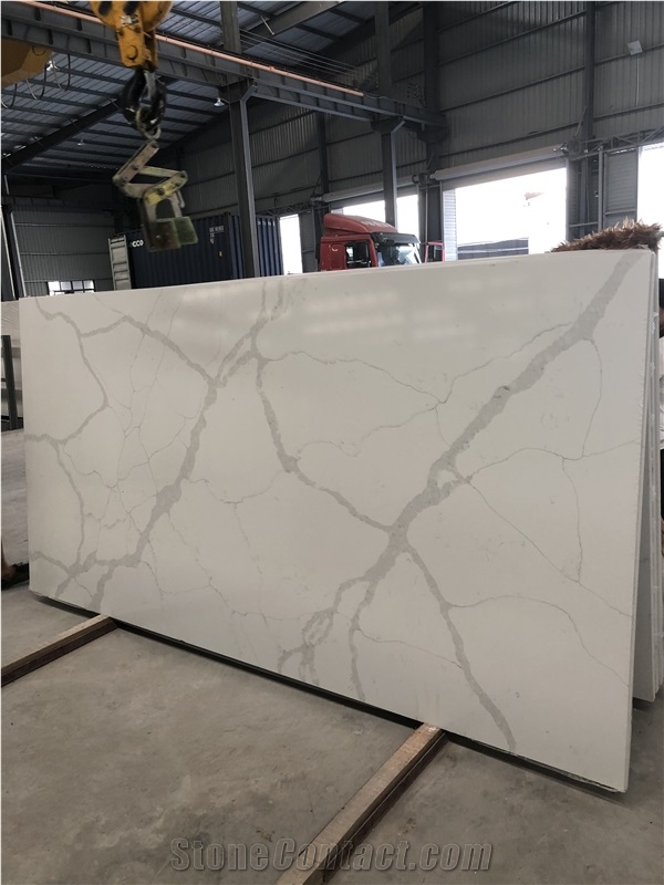 Artificial Calacatta Quartz Slabs