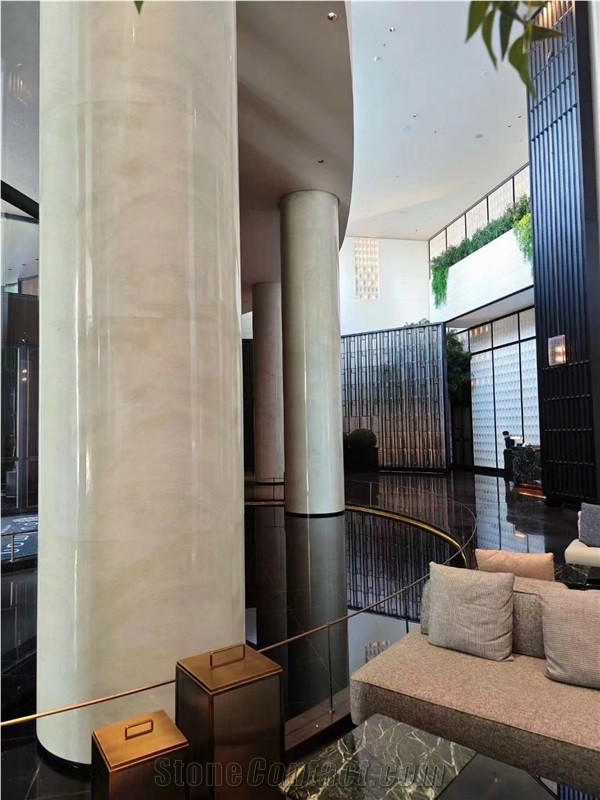 China Crystal Ice Marble Polished Column Shafts