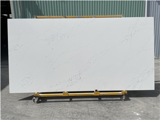 Black Quartz Stone Slabs 2Cm Artificial Calacatta