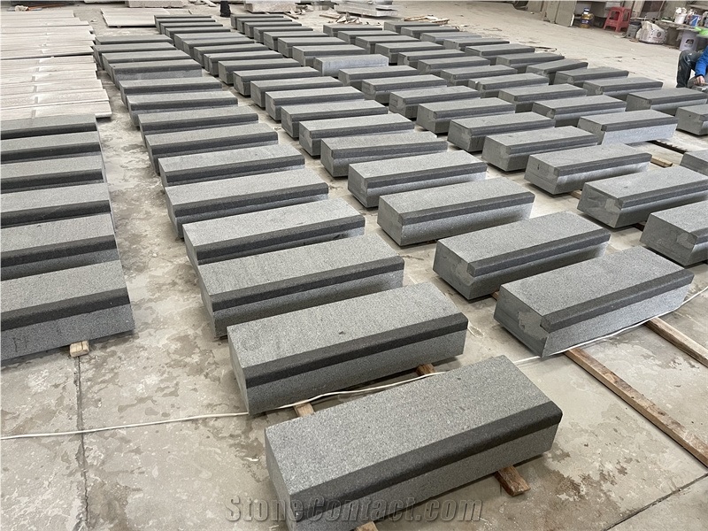 Customized China Grey Granite 654 With Zimbabwe Black Exterior Steps