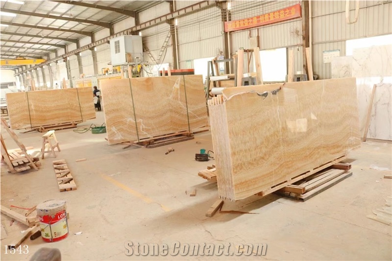 China Honey Onyx Slabs Golden Agate Onix Tile Wall Floor Use