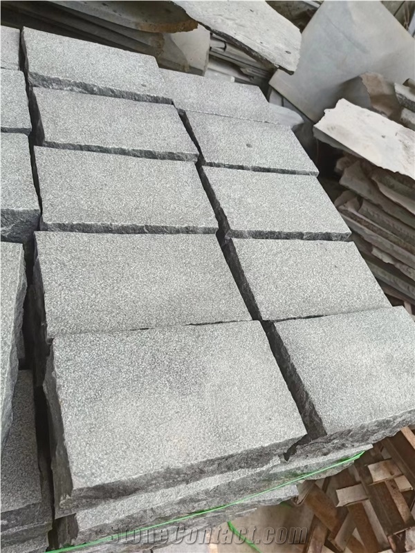 G684 Black Basalt Cobble Setts Paving Stone