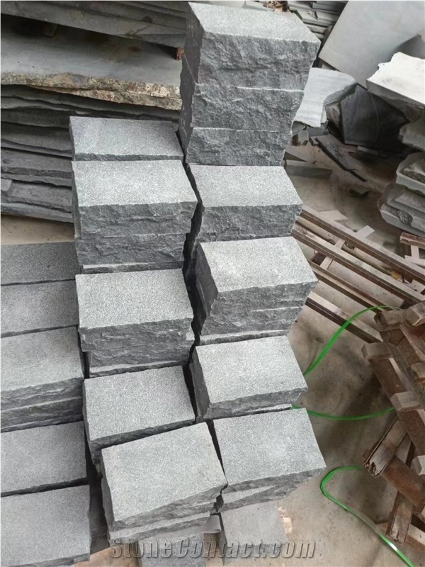 G684 Black Basalt Cobble Setts Paving Stone
