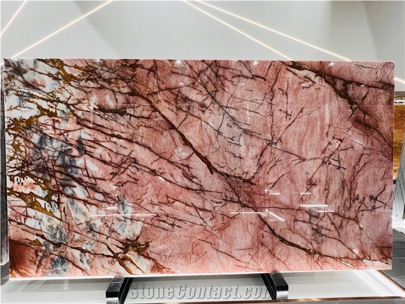 Cosmopolitan Red Quartzite Slabs