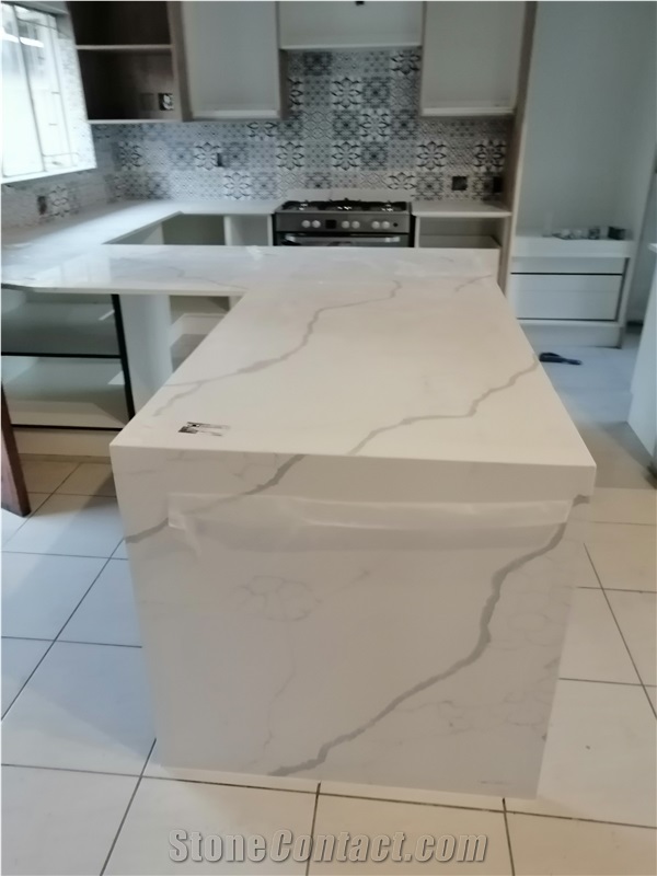 Calacatta Fine Eezi Quartz Kitchen Counter Tops