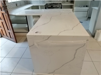 Calacatta Fine Eezi Quartz Kitchen Counter Tops