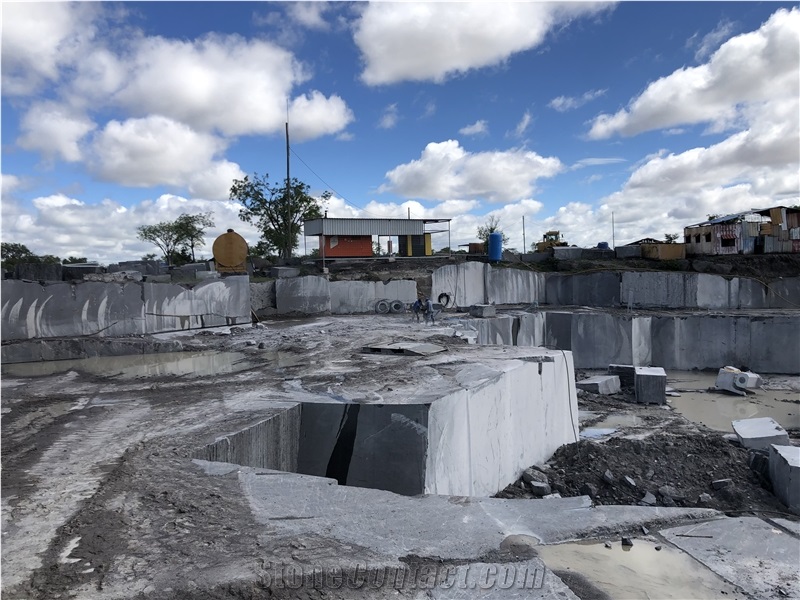 Brown Antique Granite Quarry