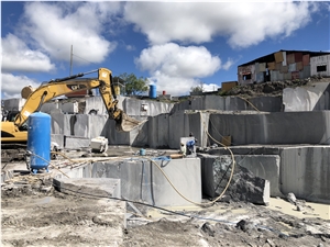 Brown Antique Granite Quarry