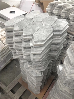 Super White Mosaic Kitkat Penny Round Herringbone 1Cm