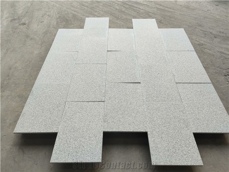 Flamed Silver Grey Granite Tile Paving Stone