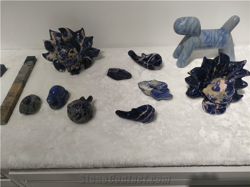 Natural Stone Bird Handicraft