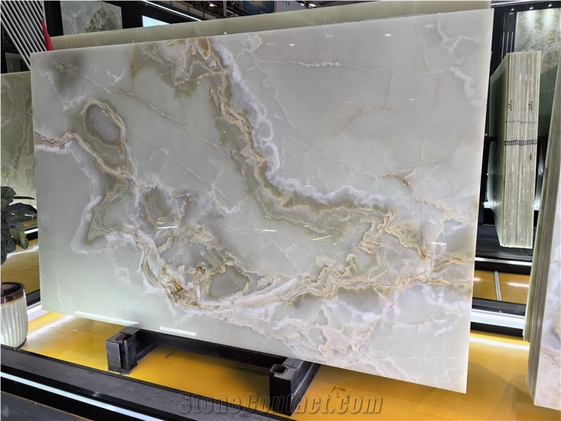 Verde Afghanistan Onyx Slabs