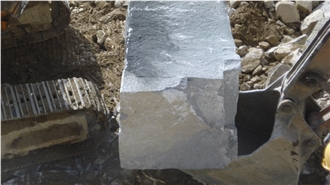 Cinza Castro Granite Quarry