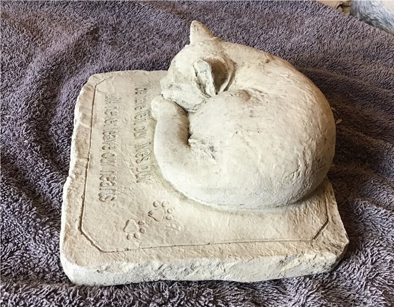 Cat Sculptured Pet Gravestones