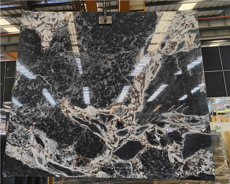 Elephant White With Black And Grey Marble Slabs
