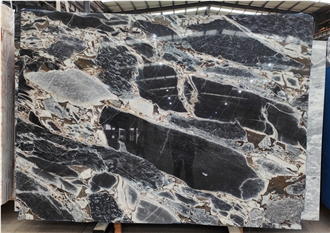 Elephant White With Black And Grey Marble Slabs