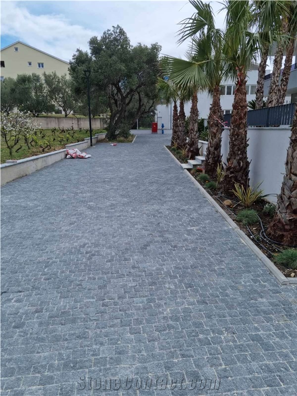 Grigio Travnik Dark Gray Granite Cubes Cobble Stone