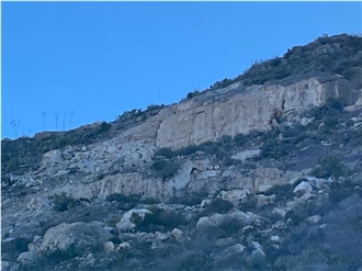Tlahualilo Beige Limestone Quarry
