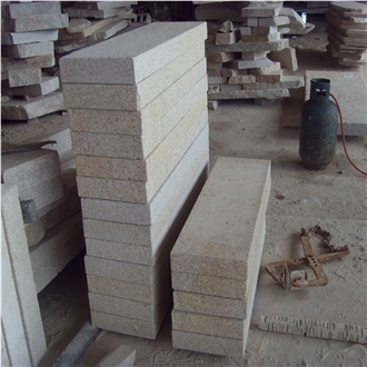 G682 Rusty Yellow Beige Granite Thick Slabs Tiles