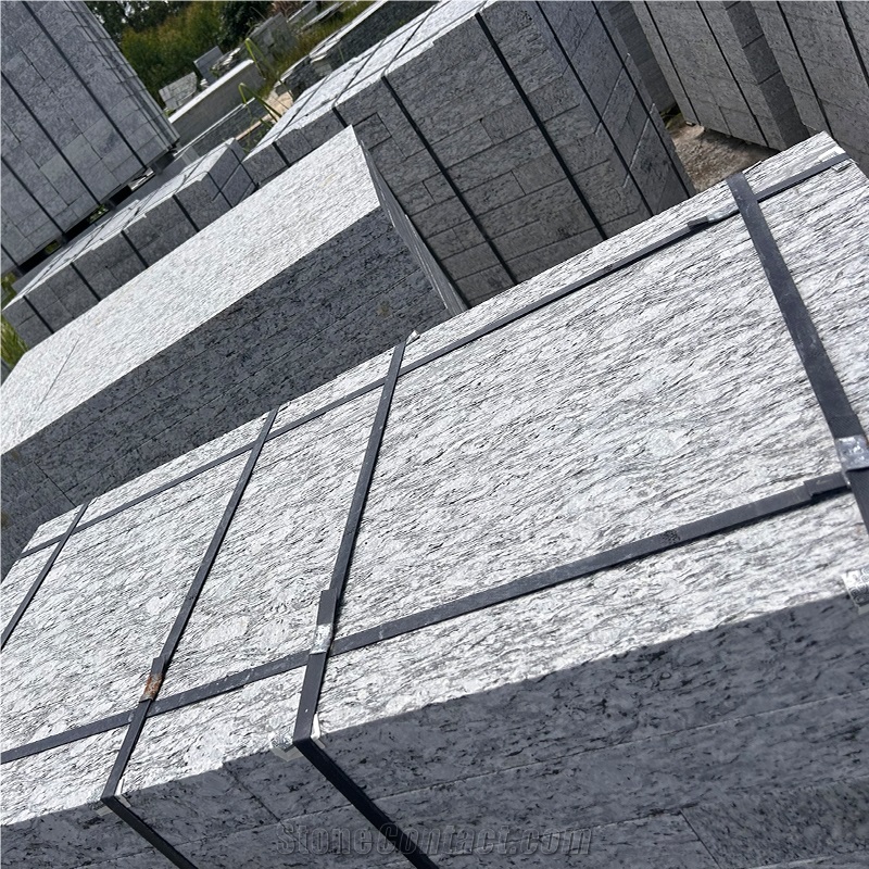 Spray White Granite Tiles And Slabs