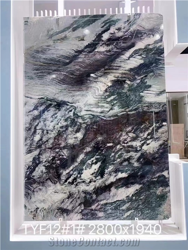 Cactus Boreal Quartzite Slabs