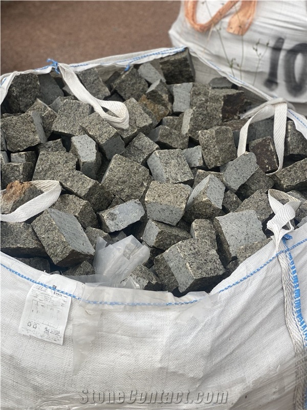 Verde Oliva Green Granite Cube Stone
