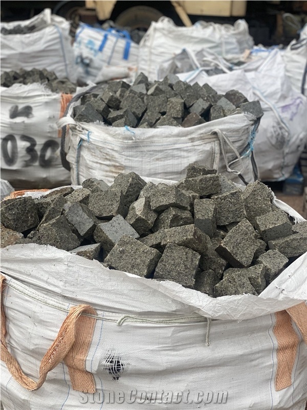 Verde Oliva Green Granite Cube Stone