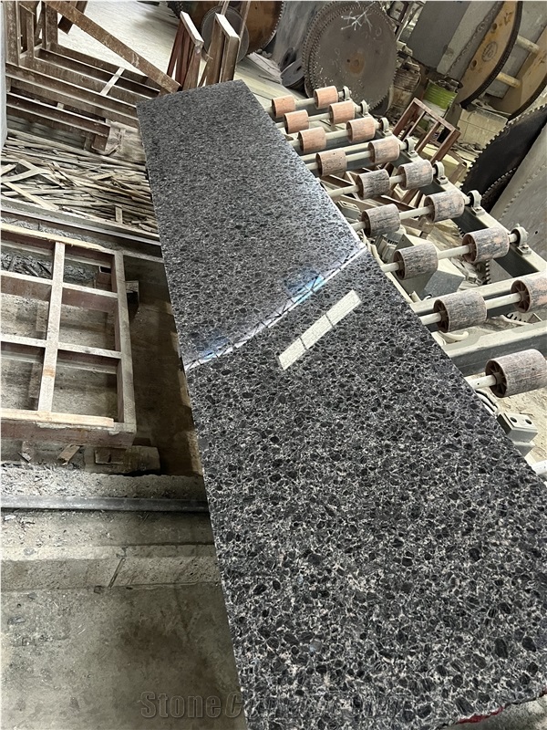 Imperial Brown Granite Polished Slabs