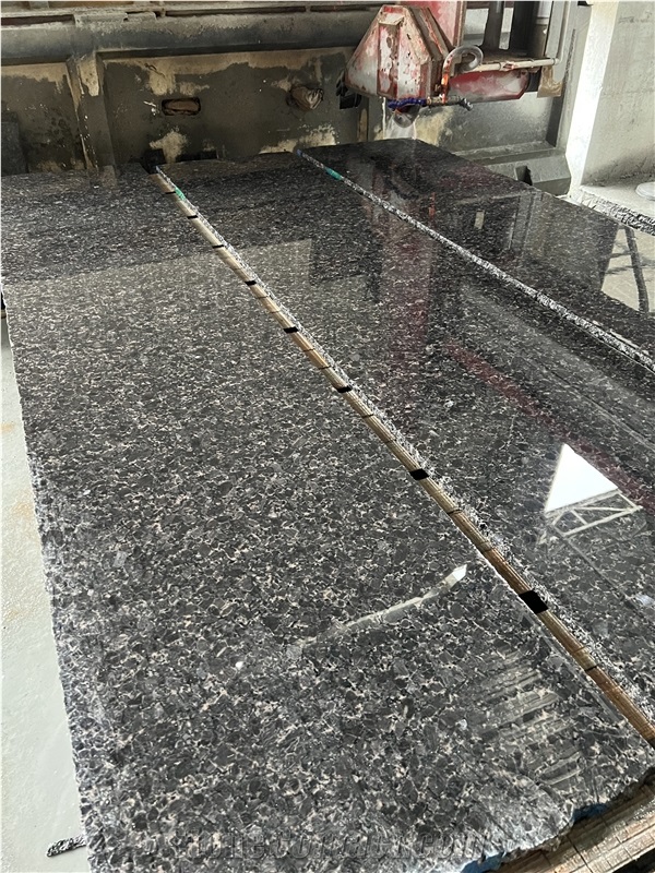 Imperial Brown Granite Polished Slabs