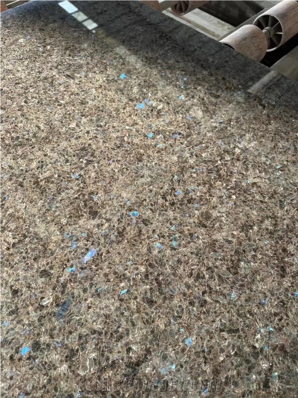 Shiny Labrador Antique Granite Slabs