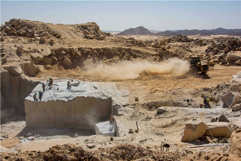 Grey Aswan Granite Quarry