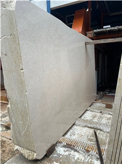 Spuma Beige Limestone Slabs